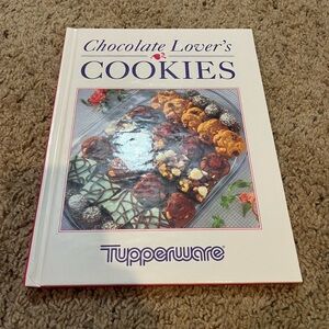 Tupperware Chocolate Lover's Cookies Book
EUC